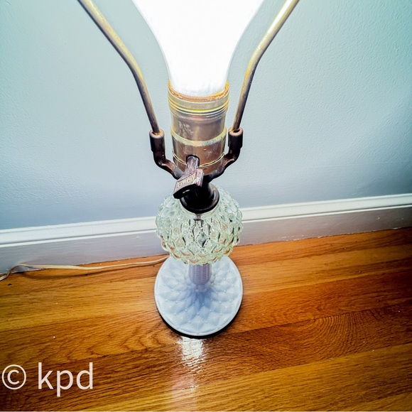 Vintage Milk Glass Hobnail Table Lamp with Pressed Glass Globe - Picture 7 of 10